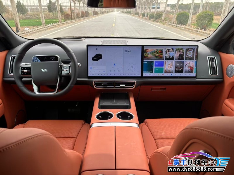 24年理想L8轿车抵押车出售