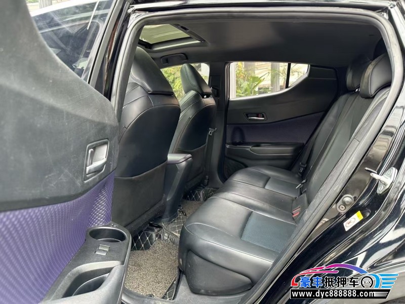 20年丰田C-HR轿车抵押车出售