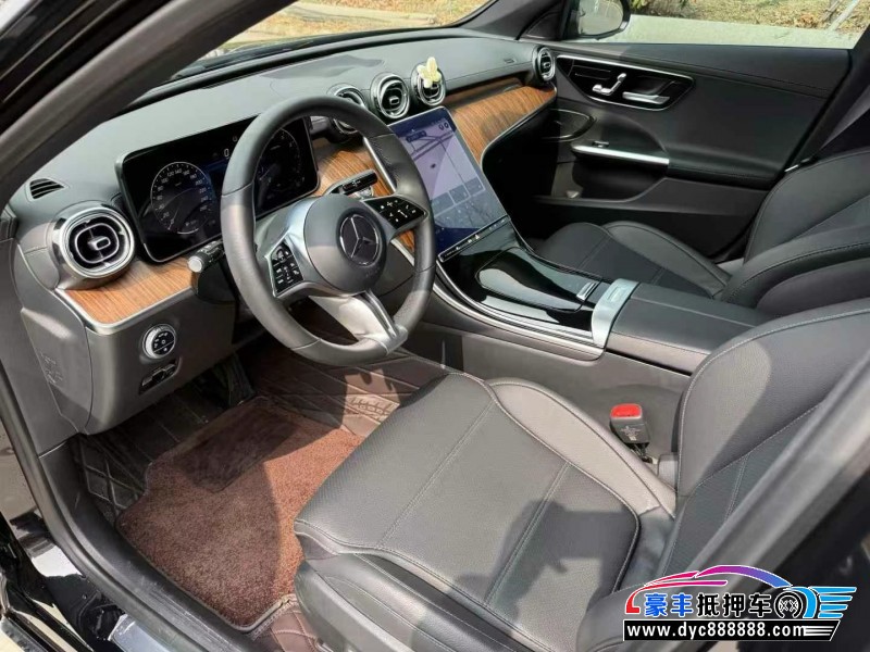 24年奔驰C轿车抵押车出售