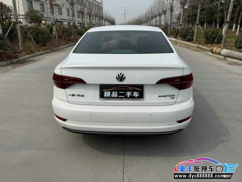 20年大众速腾轿车抵押车出售