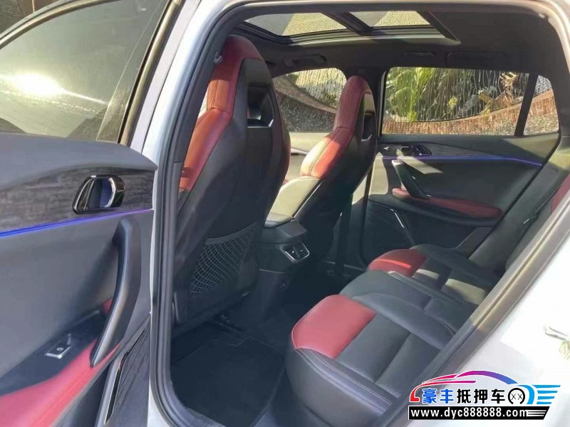 21年领克06轿车抵押车出售