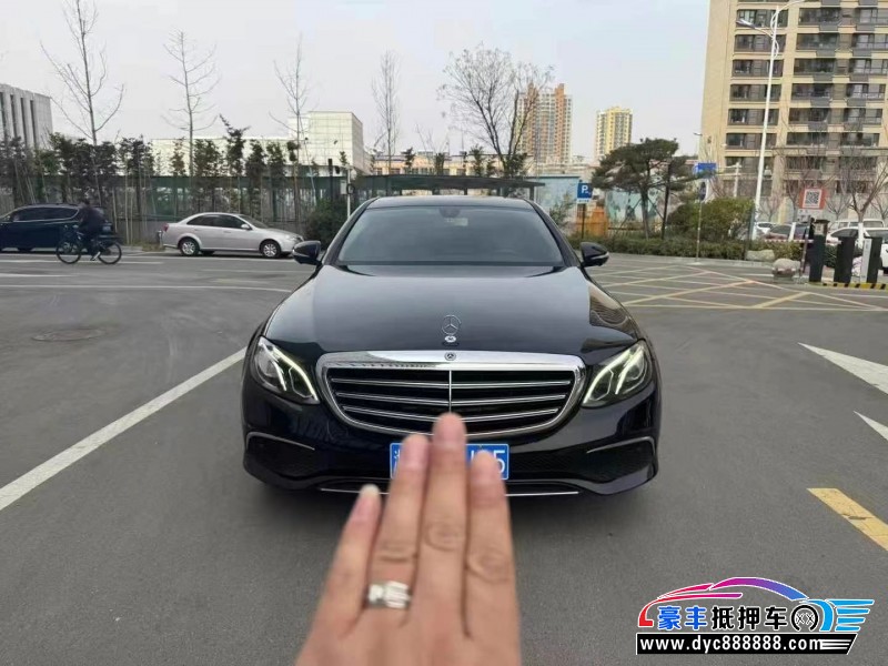 19年奔驰E轿车抵押车出售