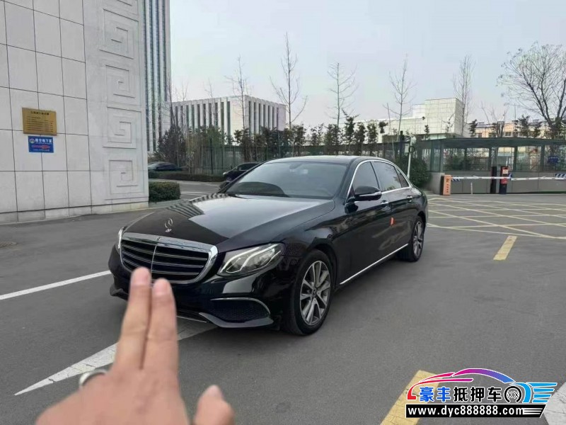 19年奔驰E轿车抵押车出售