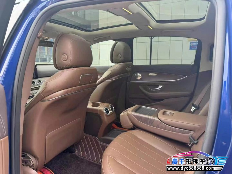 19年奔驰E轿车抵押车出售