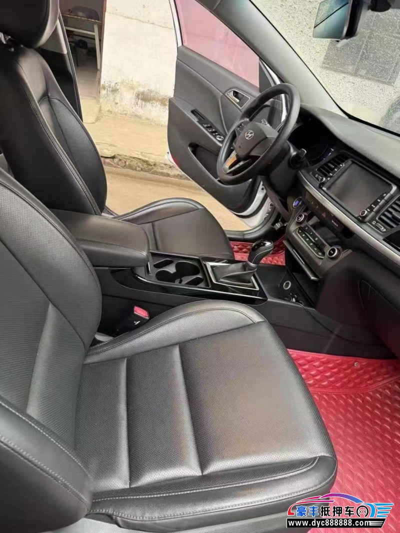 20年现代名图轿车抵押车出售