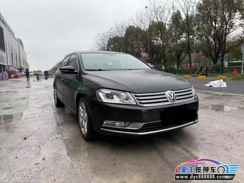 14年大众迈腾轿车抵押车出售