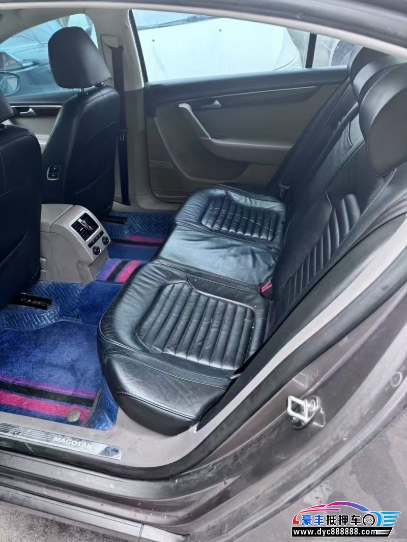 16年大众迈腾轿车抵押车出售