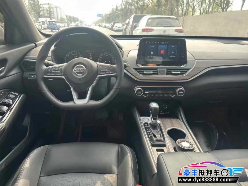 23年日产天籁轿车抵押车出售