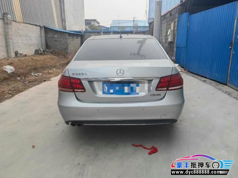 14年奔驰E轿车抵押车出售