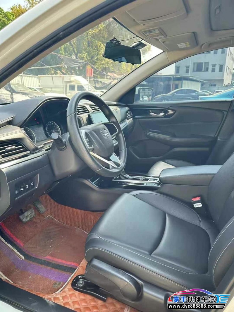 19年本田享域轿车抵押车出售