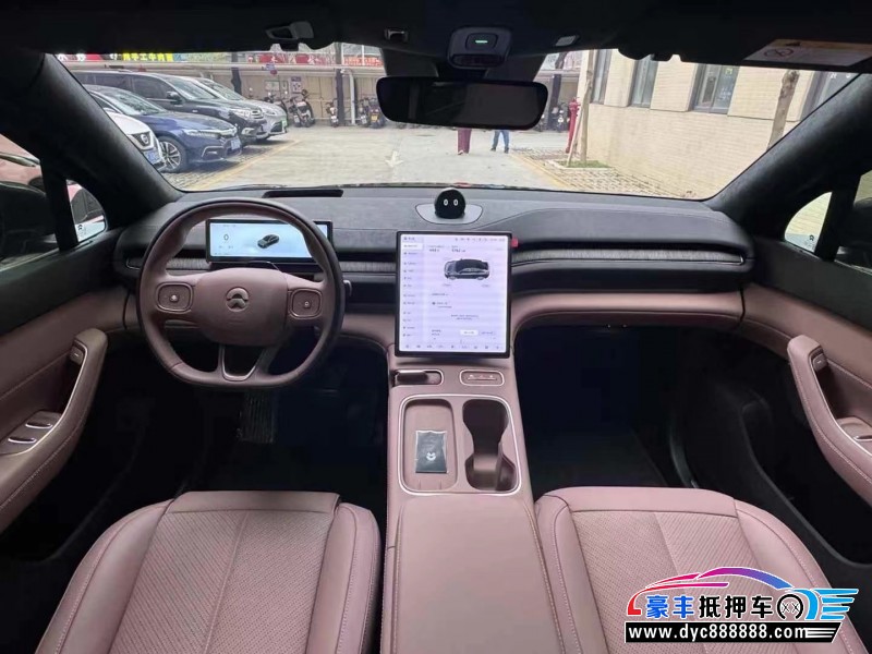 23年蔚来ec6轿车抵押车出售