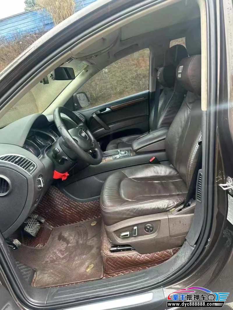 14年奥迪Q7轿车抵押车出售