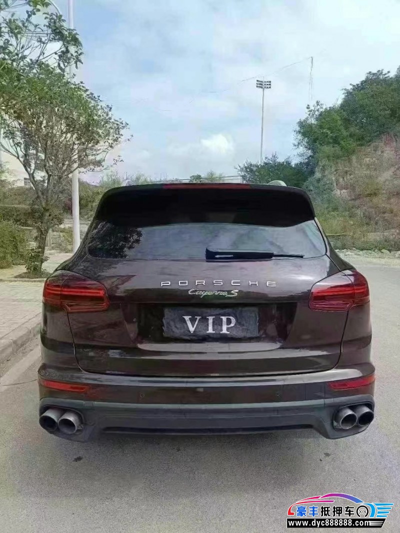 18年保时捷卡宴轿车抵押车出售