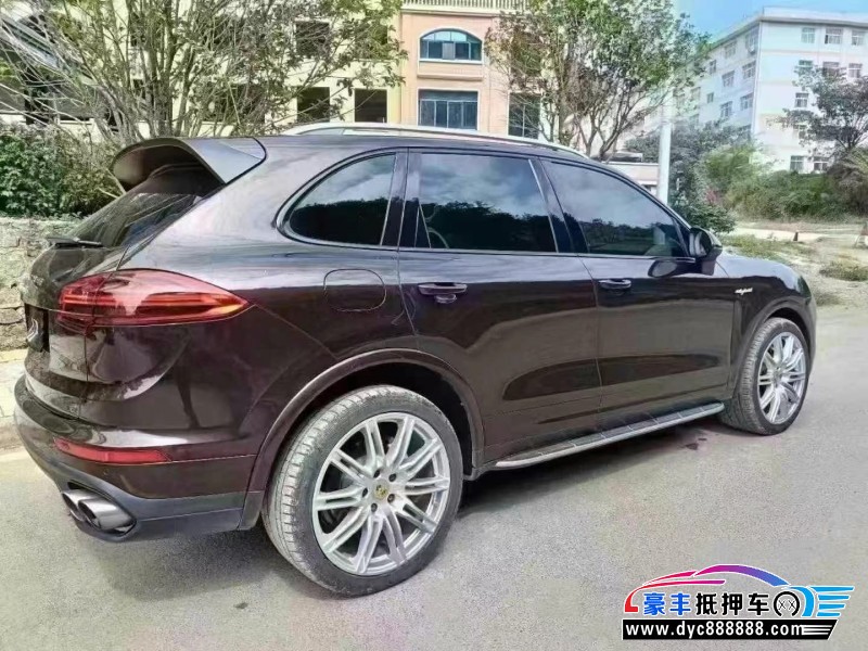 18年保时捷卡宴轿车抵押车出售