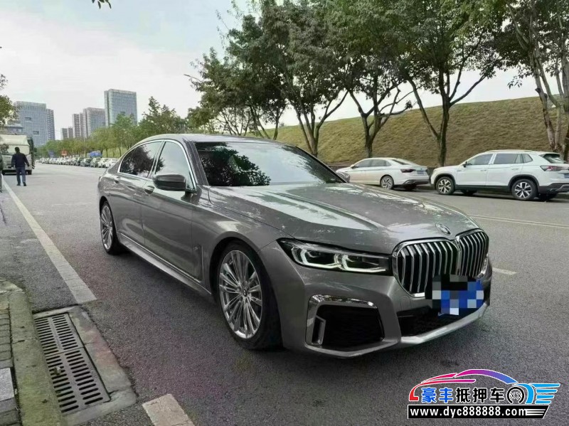 20年宝马7系轿车抵押车出售