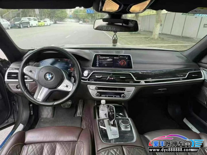 20年宝马7系轿车抵押车出售