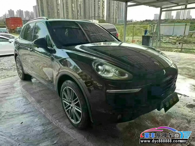 16年保时捷卡宴轿车抵押车出售