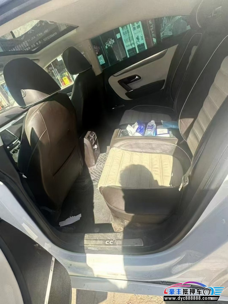 15年大众CC轿车抵押车出售