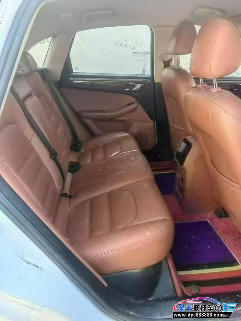 17年众泰SR9轿车抵押车出售