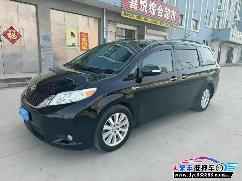 17年丰田塞纳轿车抵押车出售