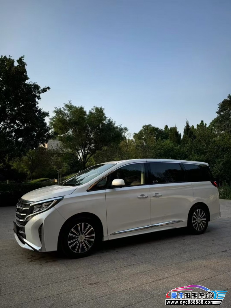 22年传祺M8轿车抵押车出售