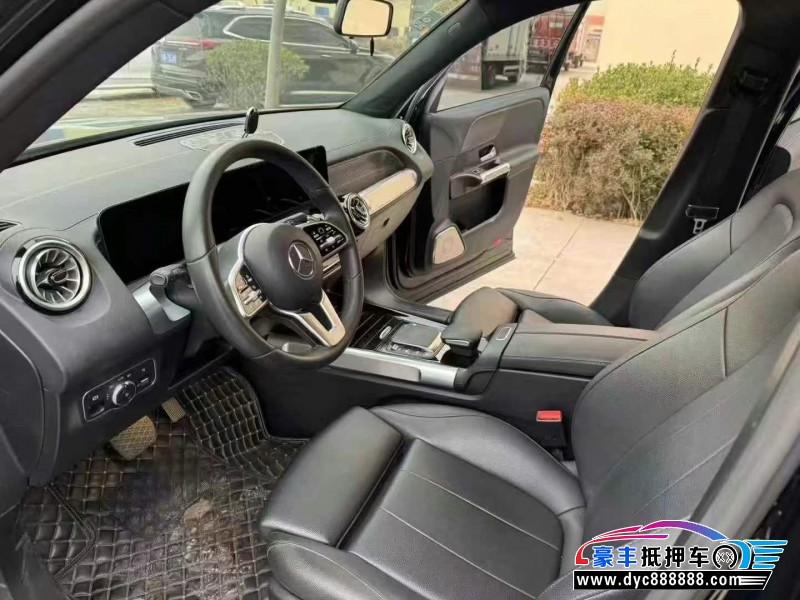 24年奔驰GLB轿车抵押车出售