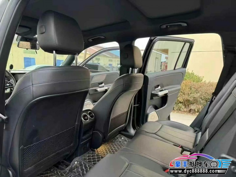 24年奔驰GLB轿车抵押车出售