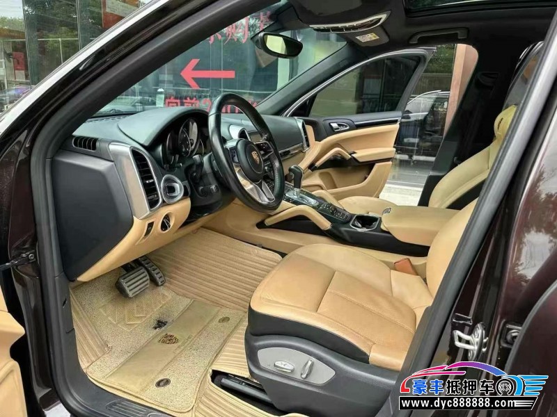 15年保时捷卡宴轿车抵押车出售