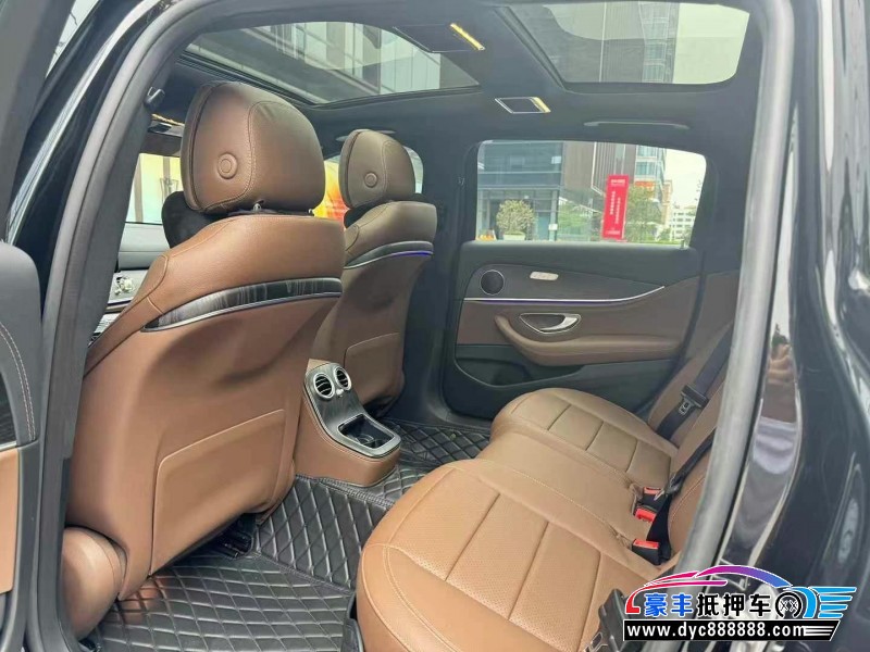 21年奔驰E轿车抵押车出售