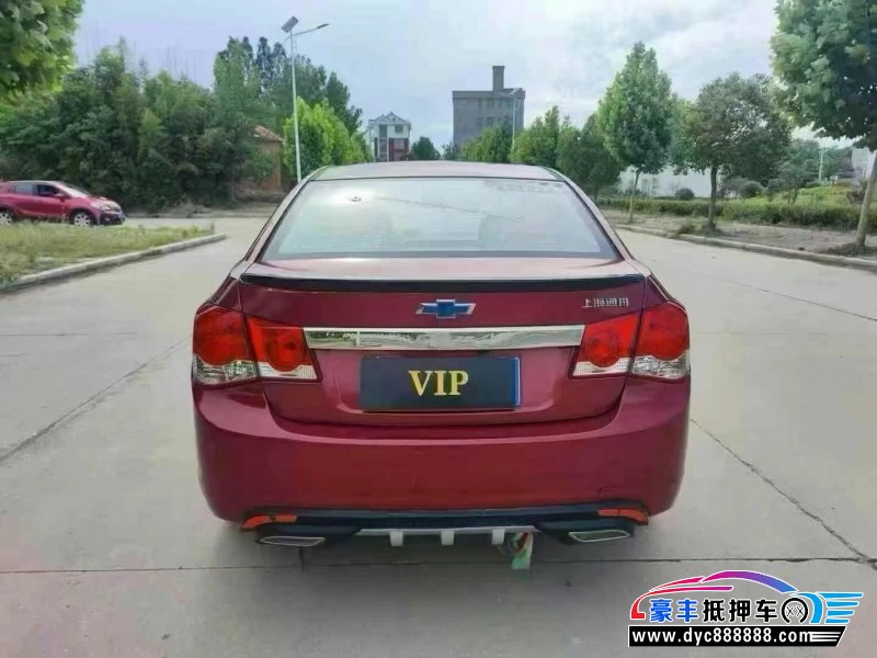 13年雪佛兰科鲁兹轿车抵押车出售