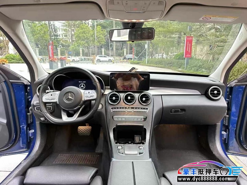 21年奔驰C轿车抵押车出售