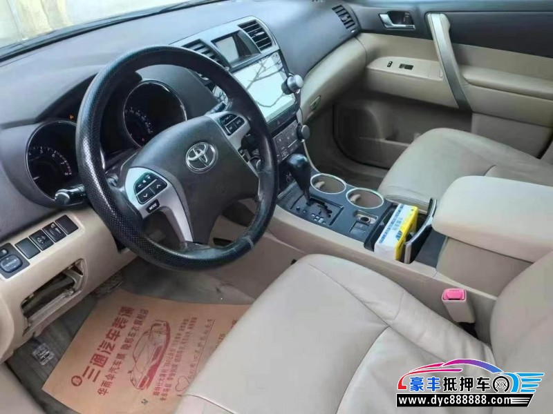 14年丰田汉兰达轿车抵押车出售