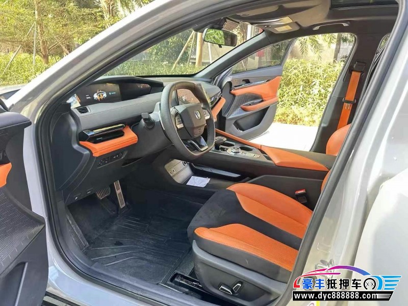 23年长安长安UNI轿车抵押车出售