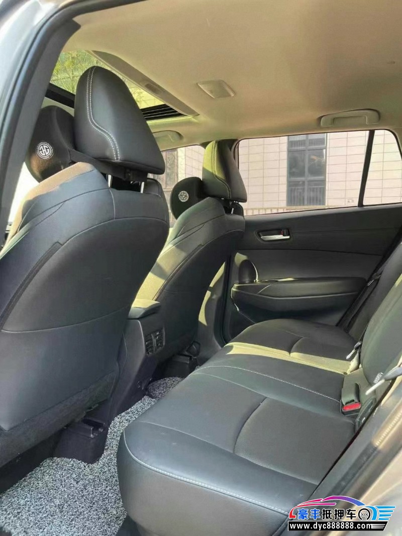 24年丰田锋兰达轿车抵押车出售