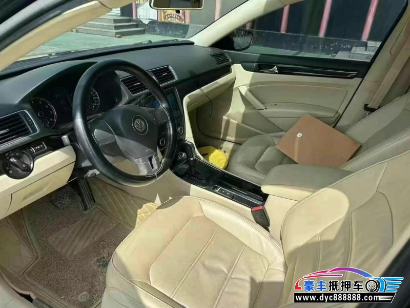 14年大众帕萨特轿车抵押车出售