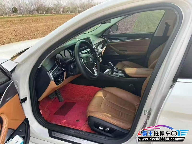 17年宝马5系轿车抵押车出售