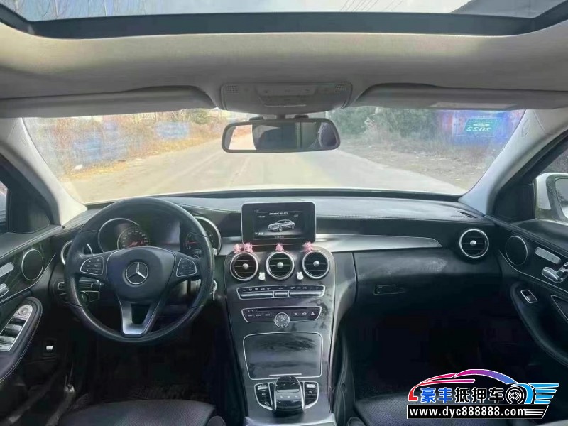 18年奔驰C轿车抵押车出售