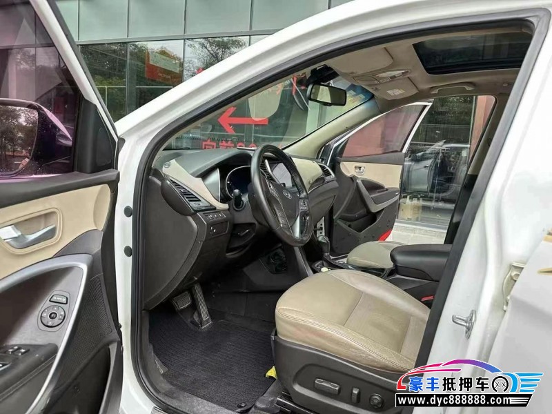 13年现代圣达菲轿车抵押车出售