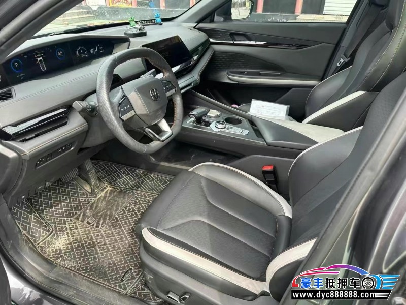 23年长安长安UNI轿车抵押车出售