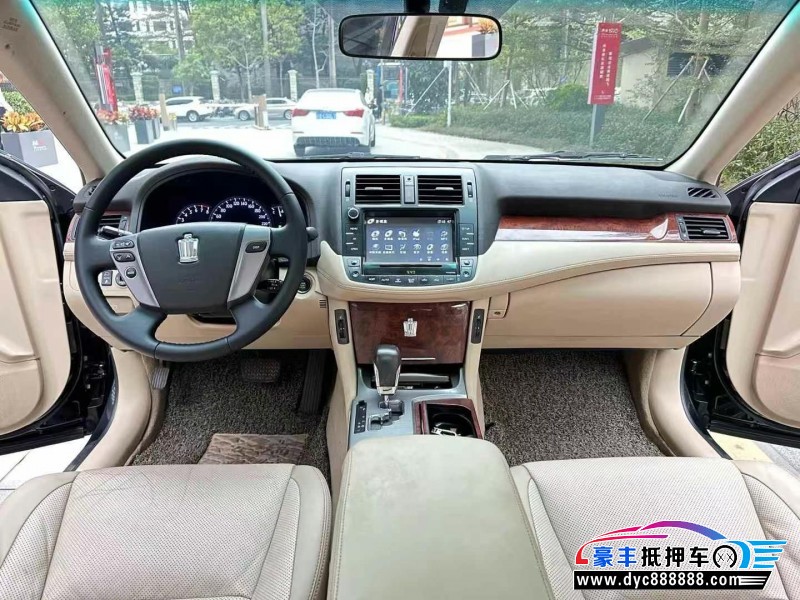 13年丰田皇冠轿车抵押车出售