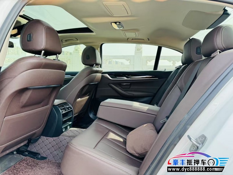 19年宝马5系轿车抵押车出售