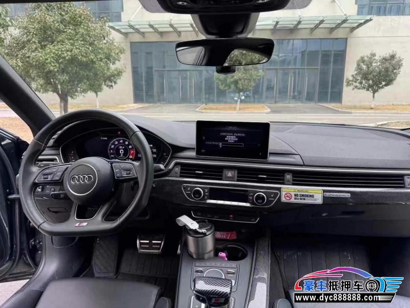 18年奥迪S4轿车抵押车出售