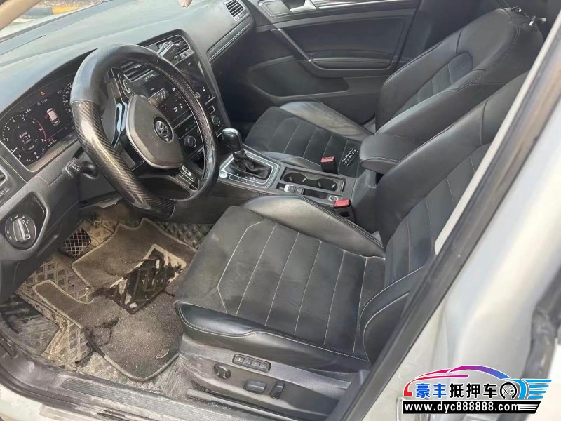 20年大众高尔夫轿车抵押车出售