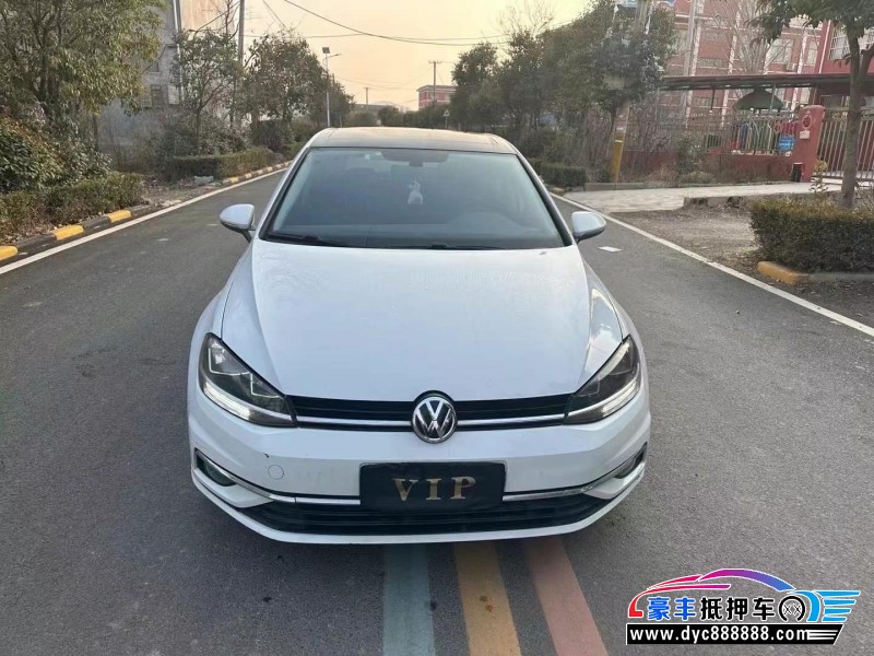 20年大众高尔夫轿车抵押车出售