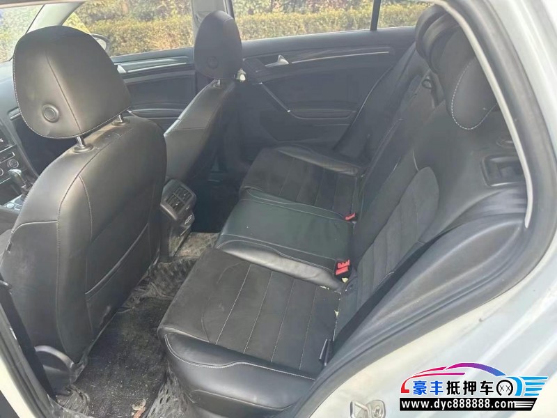 20年大众高尔夫轿车抵押车出售