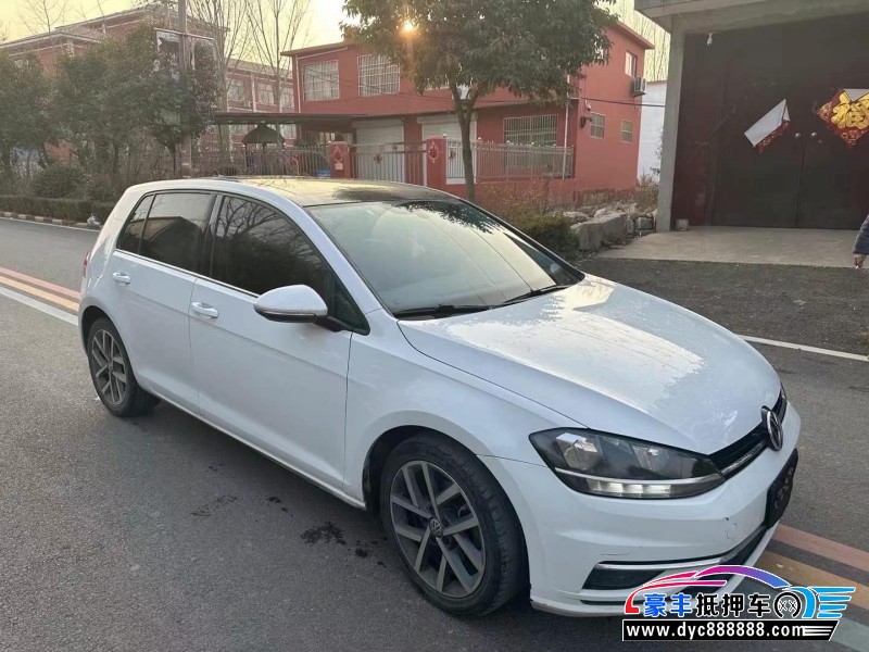 20年大众高尔夫轿车抵押车出售