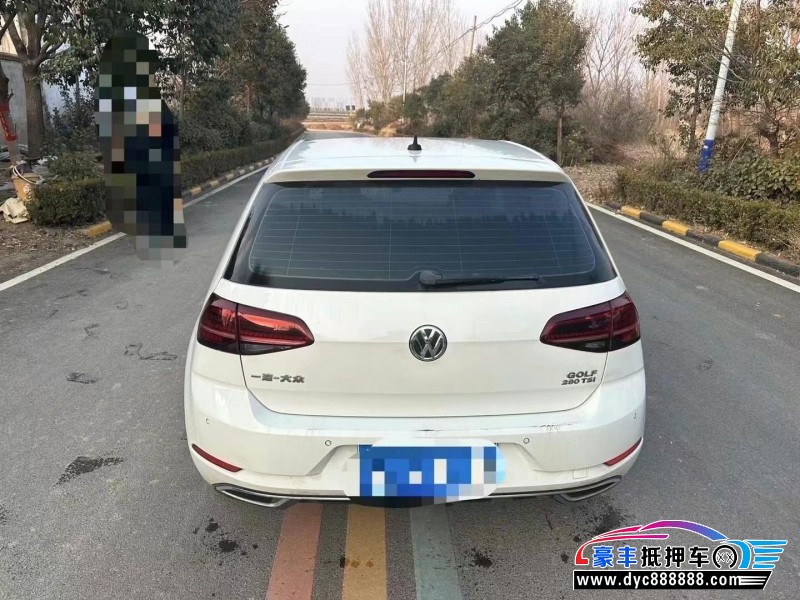 20年大众高尔夫轿车抵押车出售