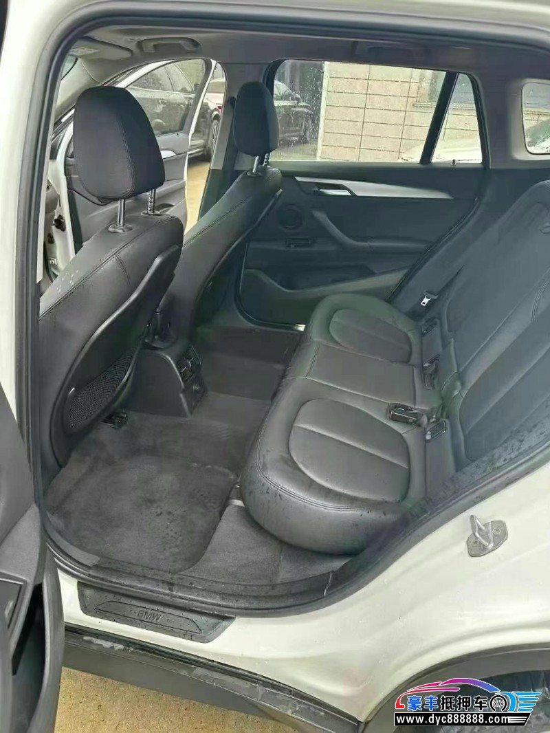 18年宝马X1SUV抵押车出售