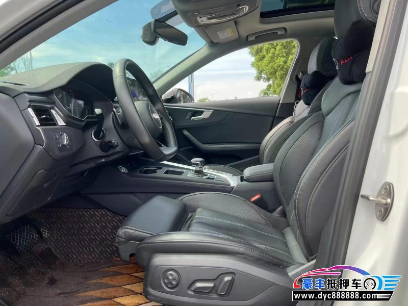 22年奥迪A4L轿车抵押车出售