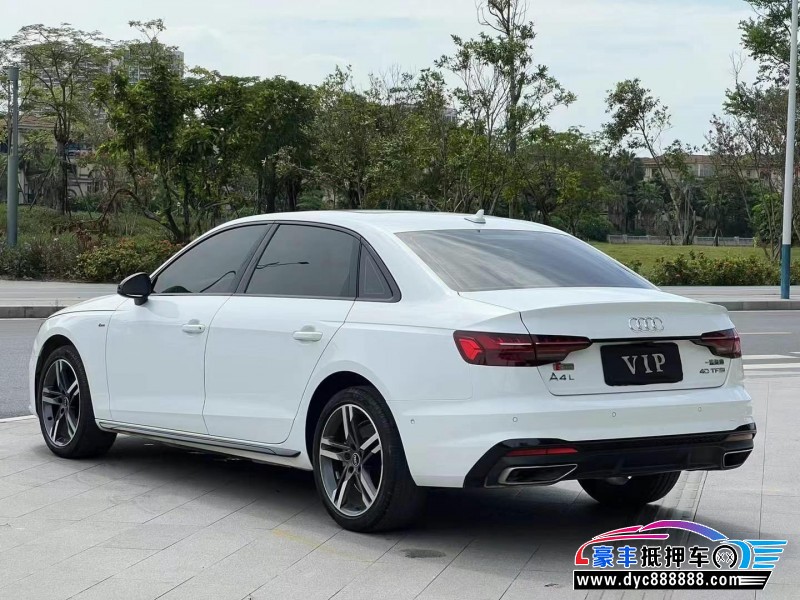 22年奥迪A4L轿车抵押车出售